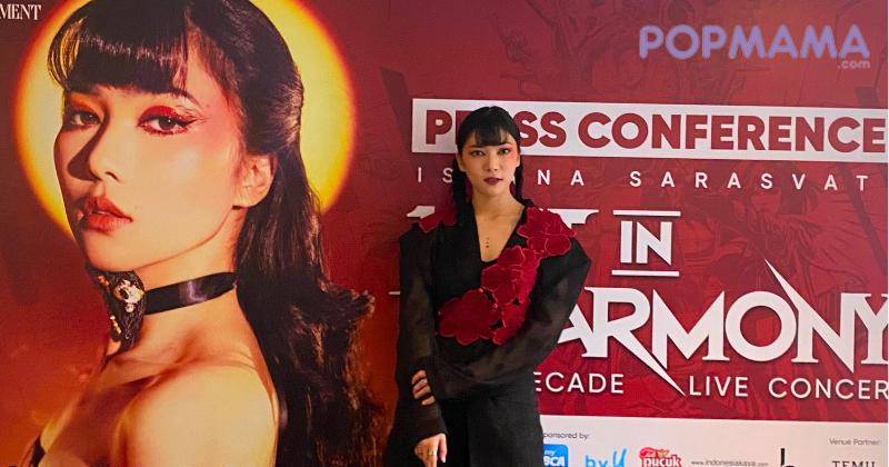 Press Conference Isyana Sarasvati Lost In Harmony : A Decade Concert di Titik Temu Cafe SCBD, Jakarta, Jumat (1/11/24). - Popmama.com/Salsyabila Sukmaningrum